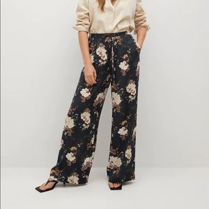 NWT Flowy Floral Pant